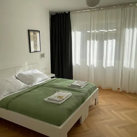 Skau Dunajska Family Two Bedroom Old Town Bratislava